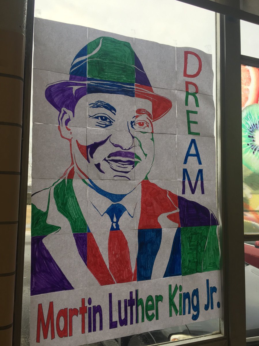 tvani02's tweet photo. Celebrating diversity at CMS. My students worked together to create this awesome poster! #"Black History Month" 🎉🎉#CMSLEGACY #1PHASD https://t.co/1rFq0CKcli