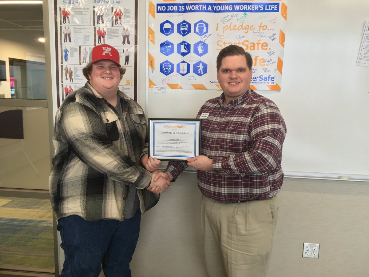 CVTechCV360's tweet photo. Brennan Mills is now @CareerSafe OSHA trained!!! #the6505 #cv360 https://t.co/F0pNUhkZyo
