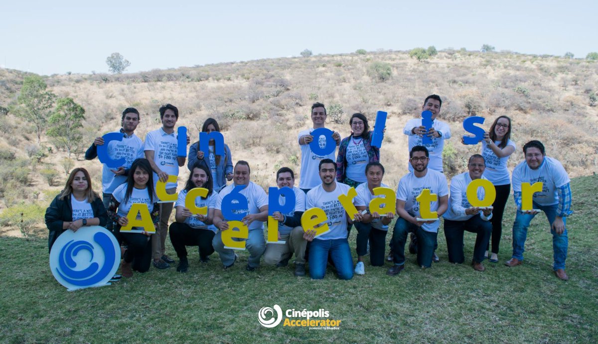 CinepolisAccel's tweet photo. Les presentamos a la tercera generación de Cinépolis Accelerator, ¡Vamos a inspirar al mundo!

#CinépolisAccelerator #BlueBoxmx #Cinépolis https://t.co/Wgk2bucDSd