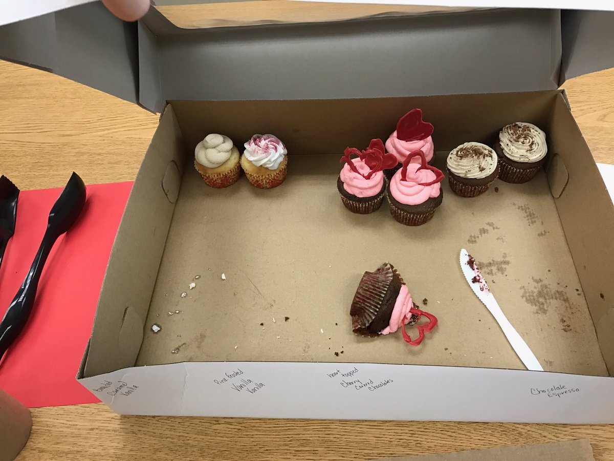 ByteMePGH's tweet photo. Before and after. We'd say they went over well. #VanillaCaramel #VanillaVanilla #ChocolateCherry #ChocolateEspresso https://t.co/FZngE6ycUS