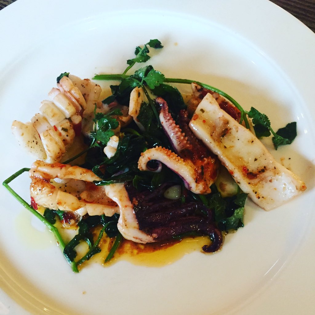 DAGfamilygroup's tweet photo. North Sea Squid, Chilli &amp; Garlic Butter - simple Seafood at its best #simpleseafood #squid #seafish https://t.co/R0gQjAPTng