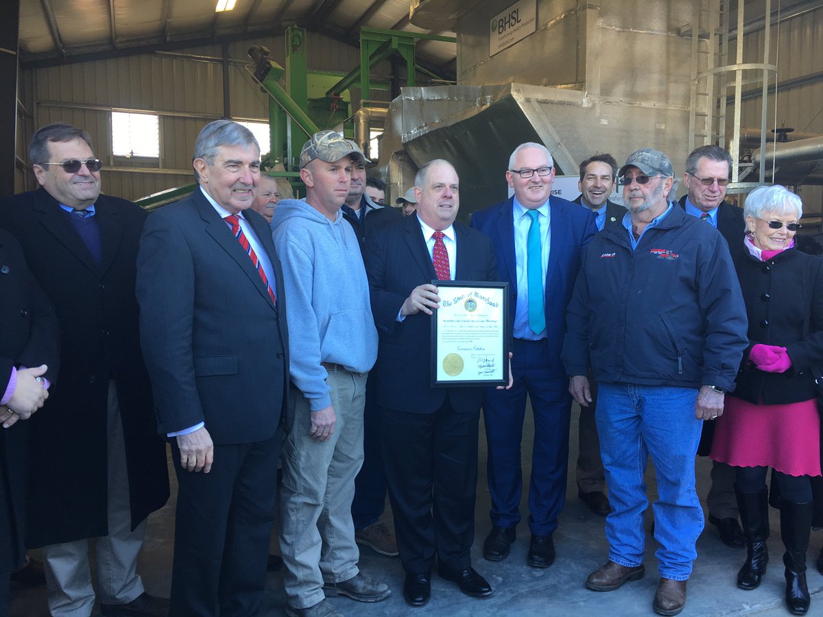 GovLarryHogan's tweet photo. Excited to present a citation to Murphy Family Farm in #DorchesterCounty for implementation of innovative chicken waste to energy technology https://t.co/gopCQEkpFi