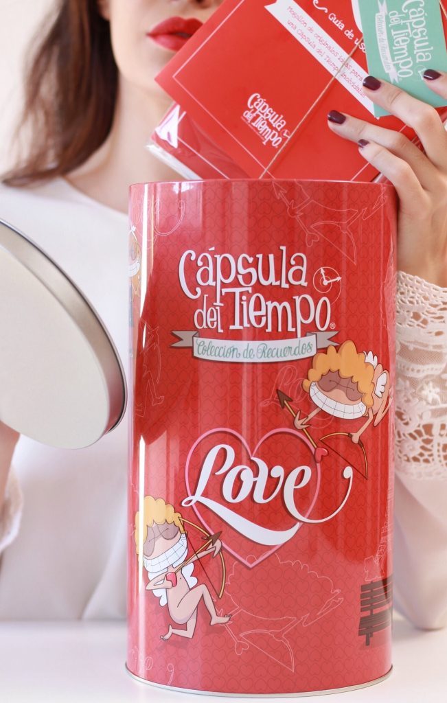 capsulastiempo's tweet photo. #CapsulaLove | "...El amor, cuando fluye libremente, vence todos los obstáculos" B. Weiss, Lazos de amor  <3 @firstdates_tv @YolandaAbellan https://t.co/RIfr7FgfUX