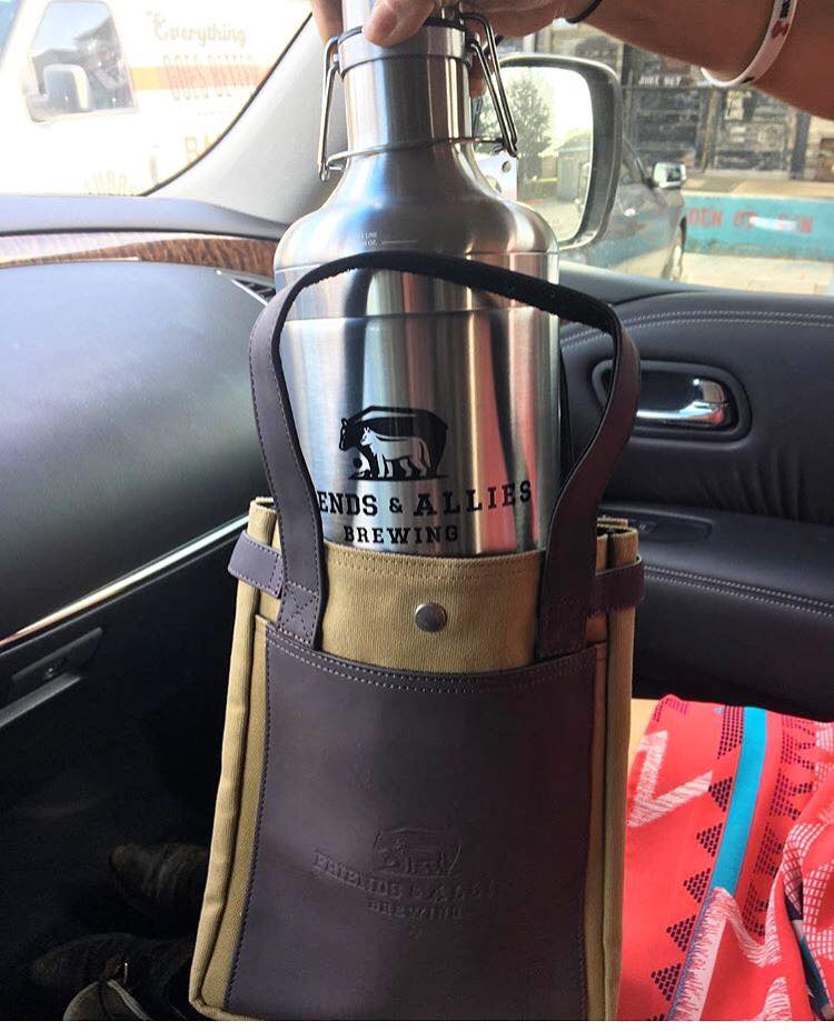 PrintGlobe's tweet photo. We love how this project turned out for @F_and_A_Brewing! ๐ปCustom growlers/growler bags & breweries go hand in hand! #pgprintedit https://t.co/QZiLW3t58T