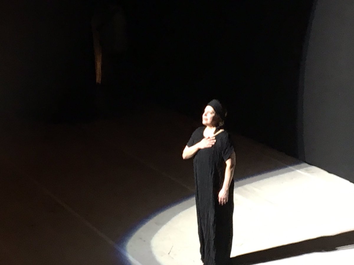 MPSchloderer's tweet photo. Rossiniohrwurm hiermit verflogen #BSOelektra #BSOsemiramide #stemme #soffel #merbeth #reuter #young @bay_staatsoper https://t.co/ME2hi22MQt