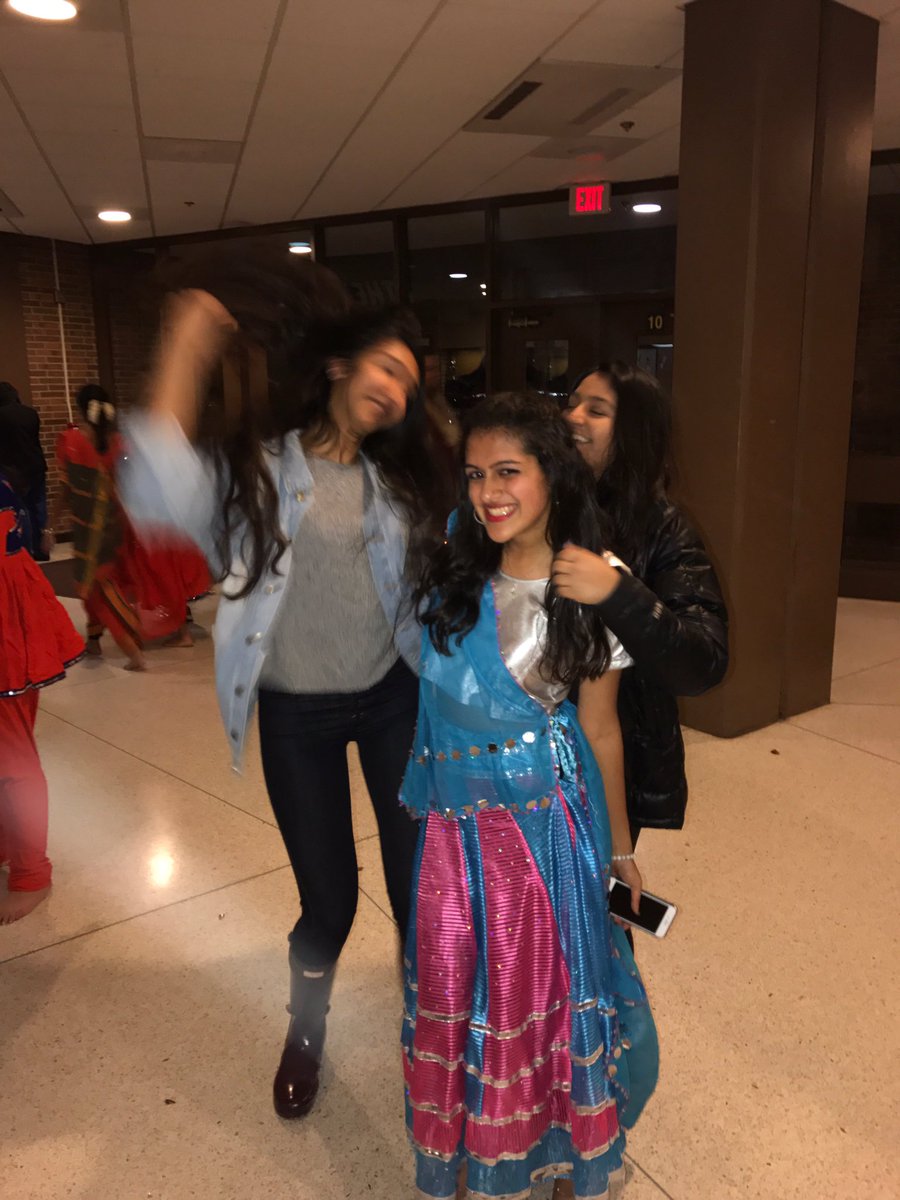 amahajan5693's tweet photo. it was a struggle but we did it in the end?¿ @AlexaRathi https://t.co/XWdgvsacvj