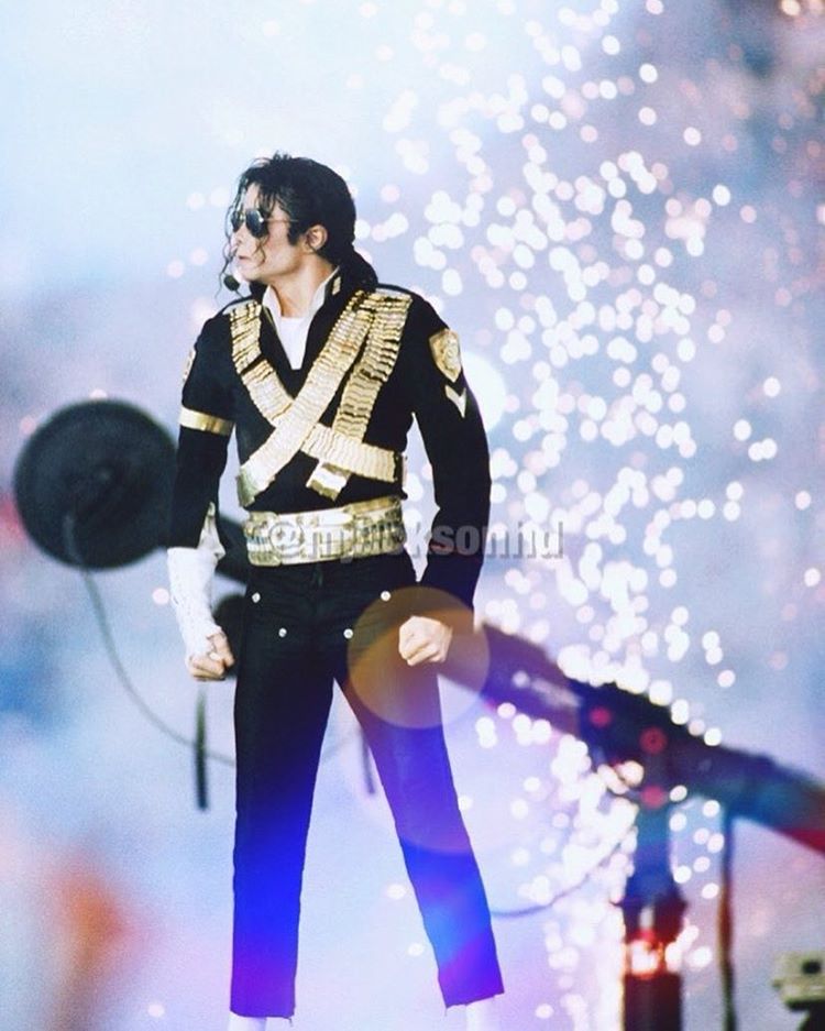 MJacksonHD's tweet photo. "Open your mind to things that inspire you." - Michael Jackson https://t.co/YC9CpRw5dD