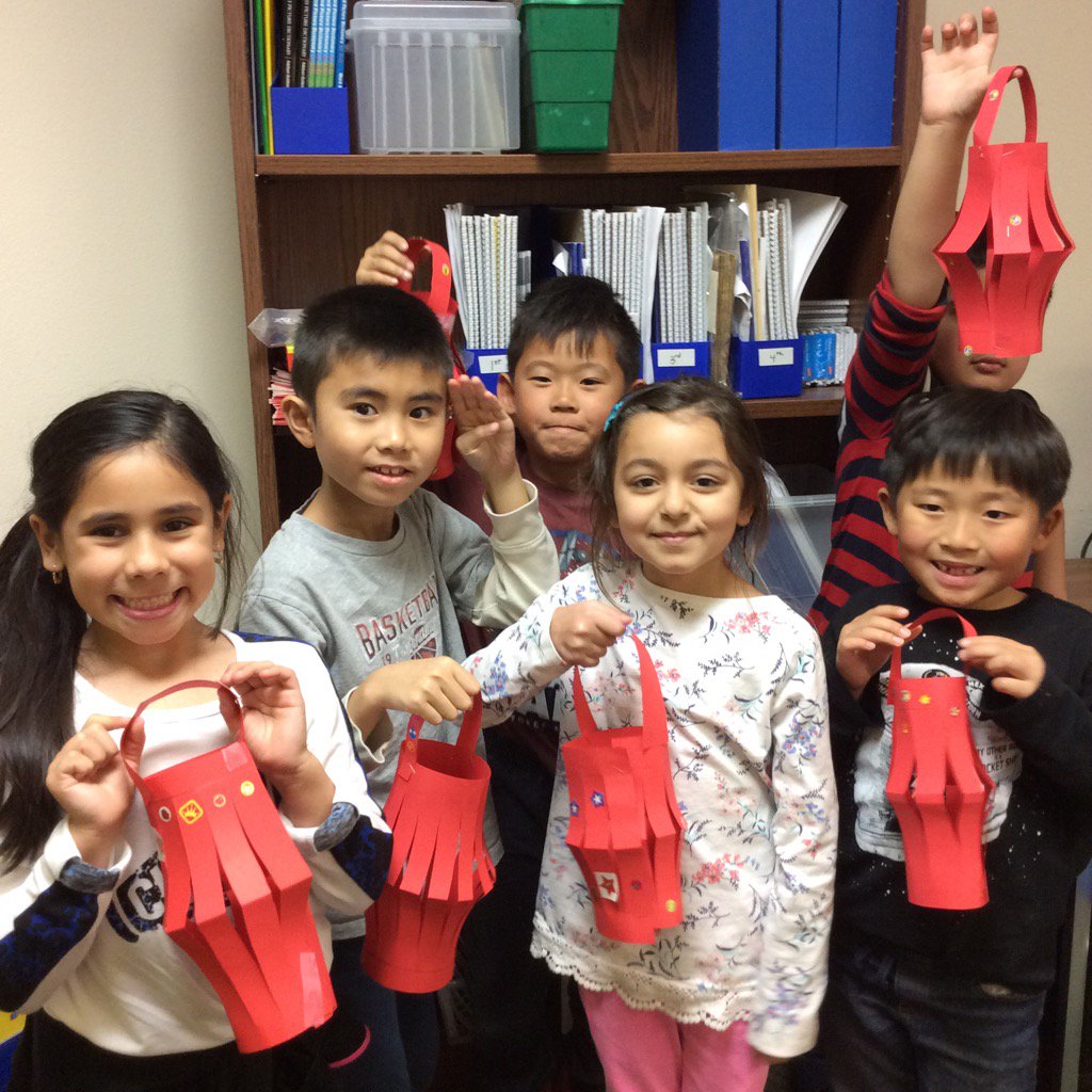 debbiedibrell's tweet photo. We followed the procedure to make a Chinese lantern! https://t.co/iLmqPyJvck