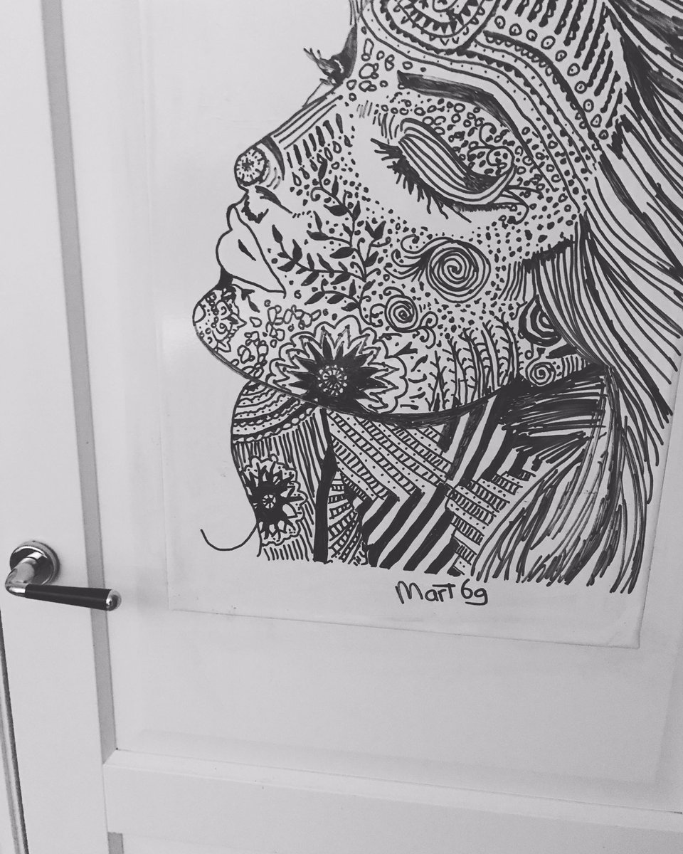 DutchMartin's tweet photo. Another #KitchenDoorDrawing feels so nice to make it !! #creativityboosterday https://t.co/j91bMRfpVA