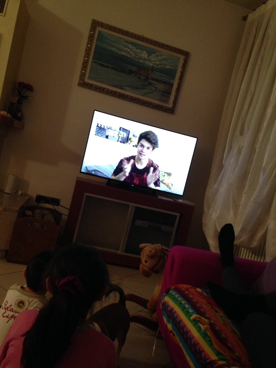lomassaroaurora's tweet photo. @Albericoyes ti guardo pure qua ❤️ https://t.co/uPKAGP69qm