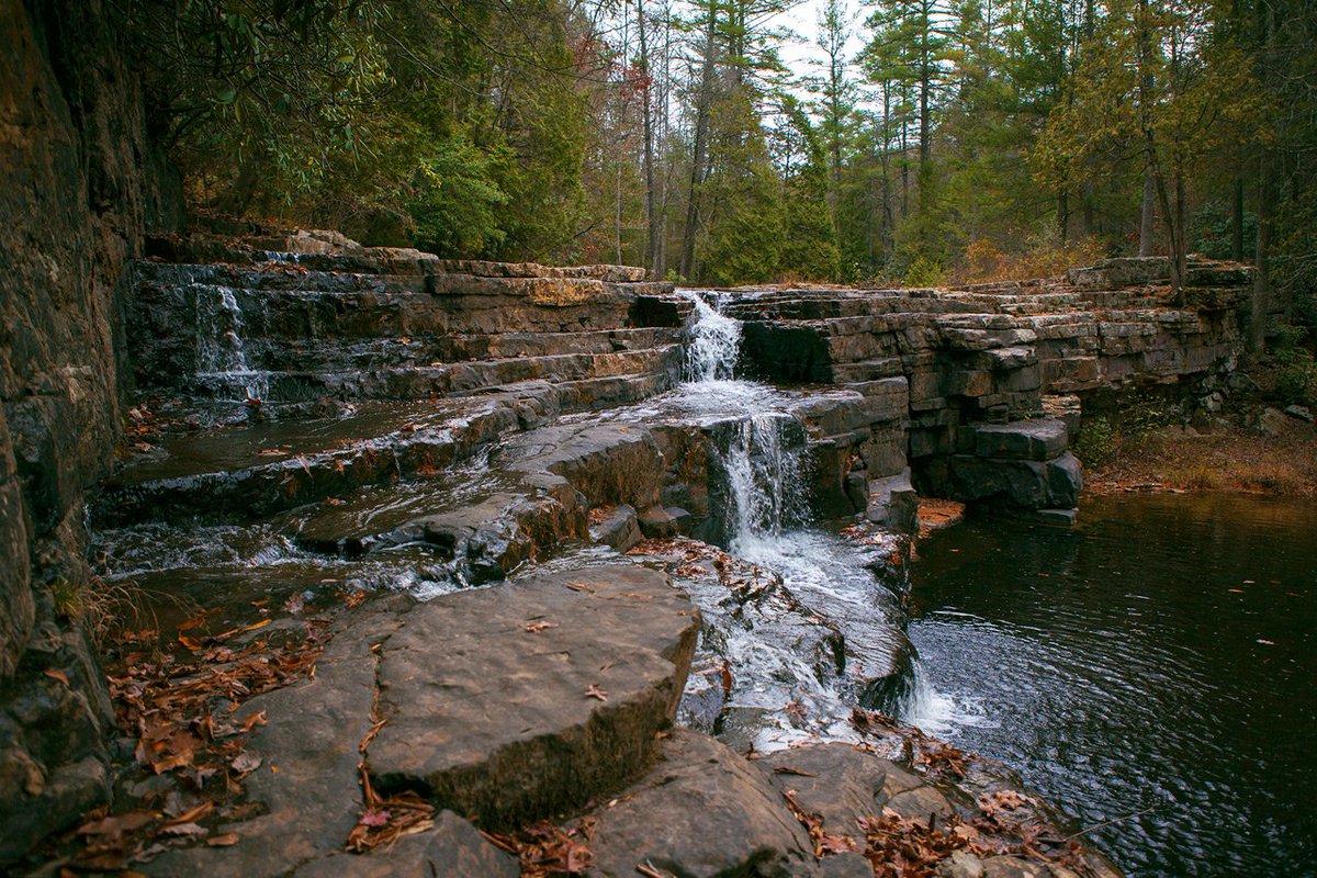 VirginiaLiving's tweet photo. What's in a name? The Southwest Virginia regional brand gets a reboot. @VisitVirginia @mySWVA #DoWest #travel https://t.co/DGA2ILiUtR https://t.co/WSv1wZJuih
