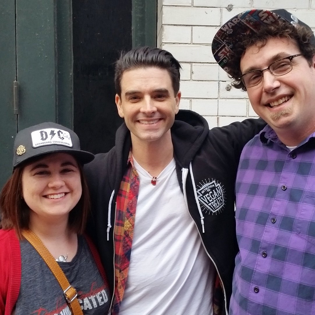 MySecretLayer's tweet photo. Always awesome to see this guy. Humble and grateful as he is talented and inspired. @dashboardmusic
#dashtag #DC4ME #hobnola https://t.co/cCOFmewANO