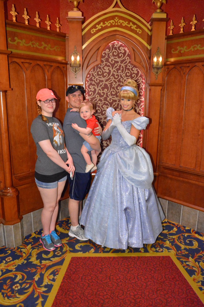 KnightParagon's tweet image. // Alright, if you're gonna twist my leg. #Munday. A few months old but have some photos of me, @OldMcDonnel and our son JoJo at Disneyland.