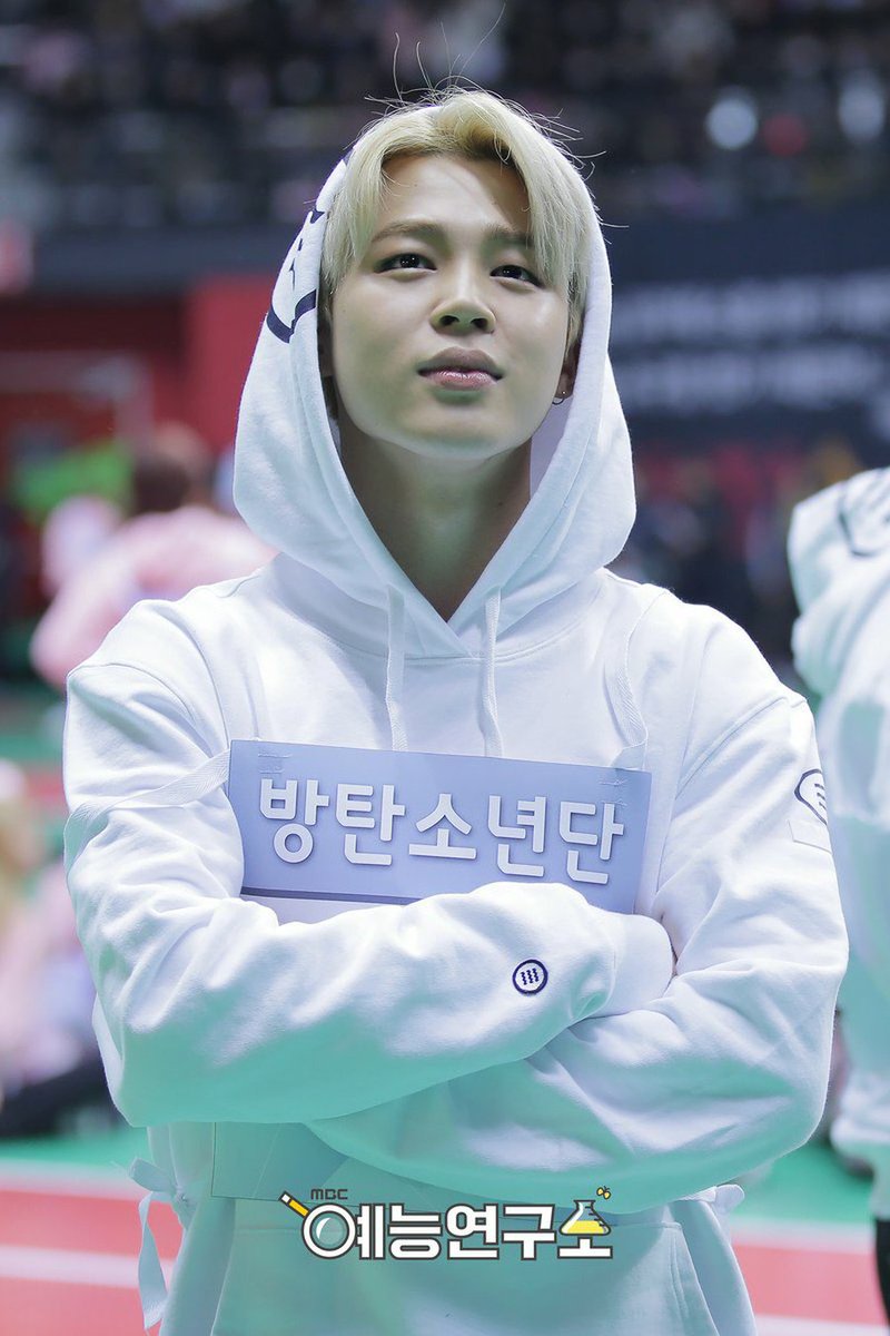 kor_celebrities's tweet photo. 防弾少年団　JIMIN、アイドル陸上大会の写真が追加公開。 「防弾少年団」のまとめLIVE： https://t.co/2jbuyasISA https://t.co/HxCiv6wkEn