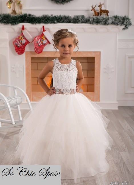 SoChicSpose's tweet photo. #Abiti per #damigelle in catalogo. #wedding #sposa #nozze #matrimonio #abitodasposa #eventi #bride #sochicspose #atelier https://t.co/nMkE8RNTp5
