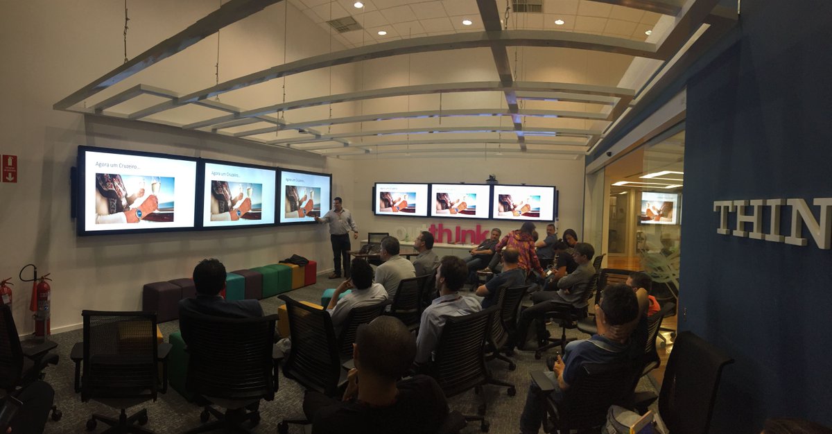 Crazytechguys's tweet photo. Meetup em andamento aqui no Auditório da IBM! #CrazyTechGuys #CES2017 #Meetup https://t.co/AynprBcBqd