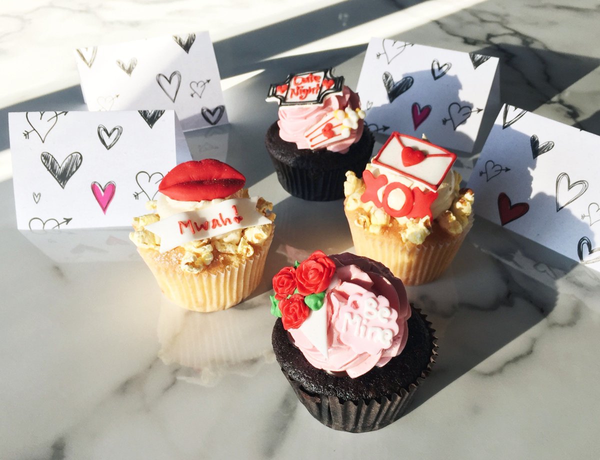 PlatoCreative's tweet image. Be mine, Valentine? We've got a special thing going on here, so we celebrated w/ heartfelt poems &amp;amp; a round of delectable cupcakes. #onecrew