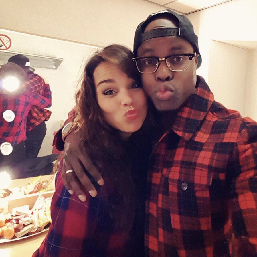 Vandaag zijn wij een match 😏 #ruitjes #matchingoutfits <a href="/JandinoAsporaat/">Jandino ♥</a> #opnames #isamusicmedia