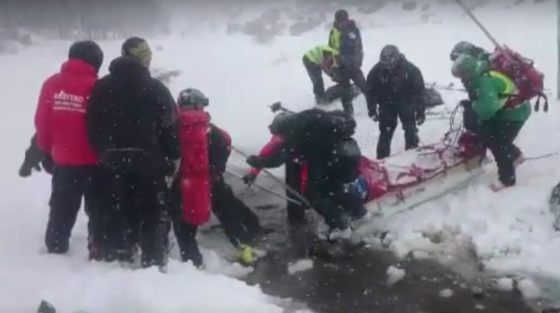Por qué 'Greiman'? ▶️ bit.ly/2lds6dz Guardias civiles, participantes en Cuitu Negro, regresan tras acabar la carrera para rescate
