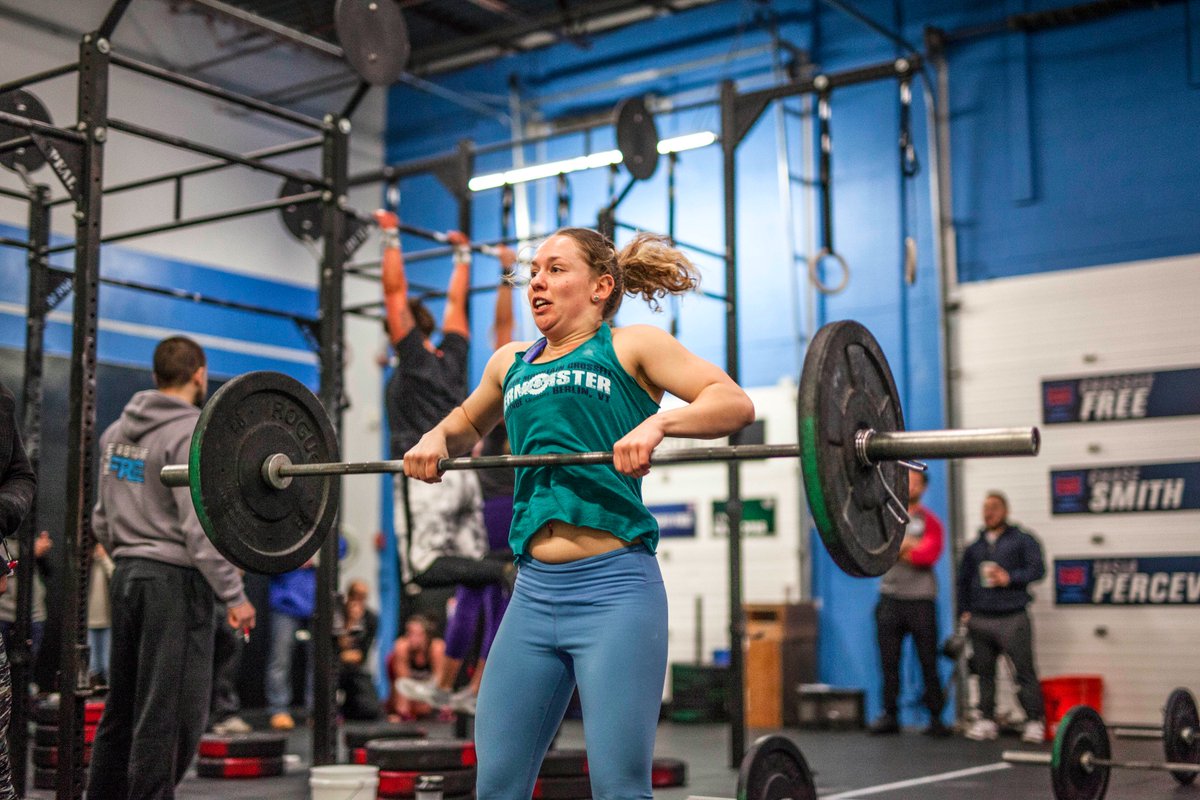 CrossFit's tweet photo. "Clean and Jerk ladder!" —@MegEllery https://t.co/rODfT2Bznf