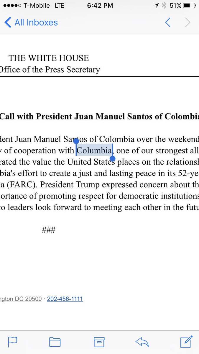 londonoe's tweet photo. Predictably, the @WhiteHouse misspells Colombia. 
!Que vergüenza, @haferre45 @PressSec! https://t.co/Q6zfEHPFGx