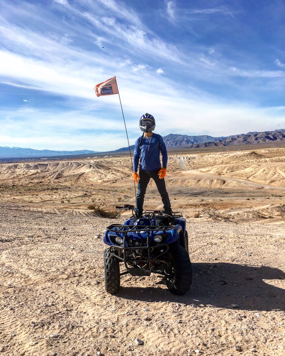 DiablitoStar's tweet photo. #Vegas! #Thedesert https://t.co/G89vQ4WbB0