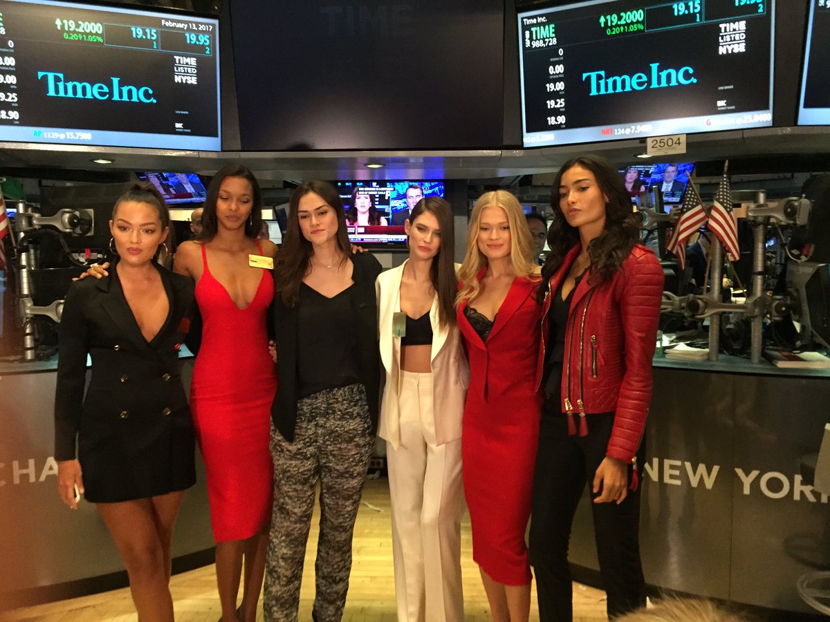 pwh7's tweet image. Another Great Visit To The NYSE #closingbell #SportsIllustrated #timeinc