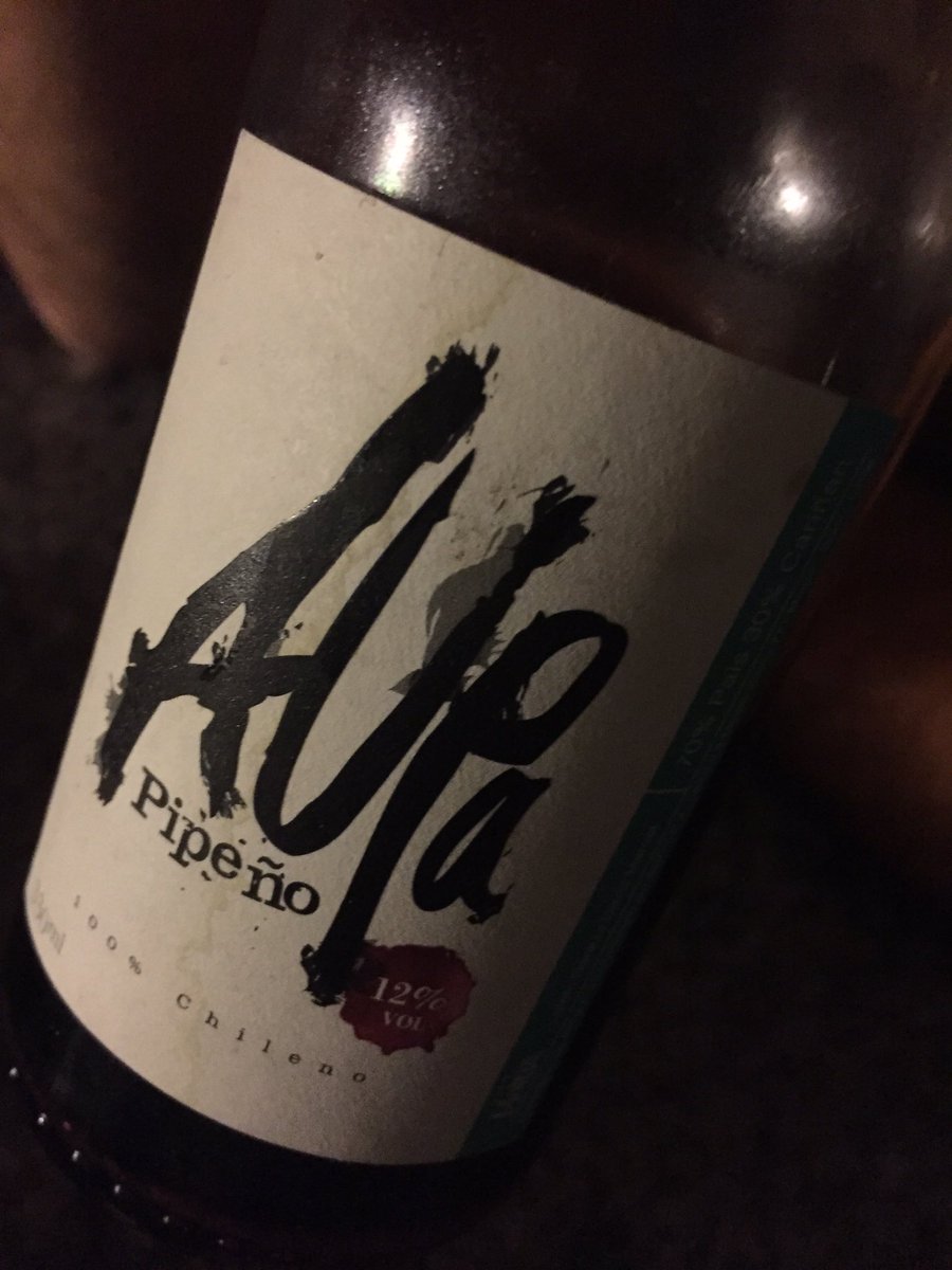 Para una tarde como hoy y un inicio de semana como está #verano #pipeño #Aupa <a href="/vinoMAITIA/">Viña Maitia</a> 😍🍷