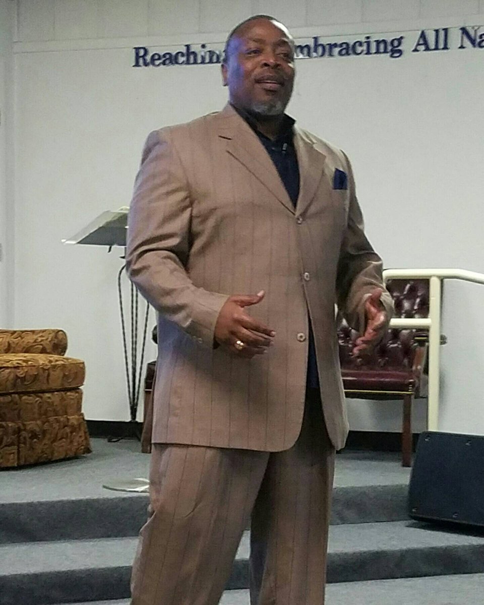 RedemptiveFl's tweet photo. "Don't run when God is trying to fix your stuff."
-Pastor DeMarco L. Henderson 
#RLCM #pastor #apostle #fivefoldminisry #church https://t.co/VWkYeqixly