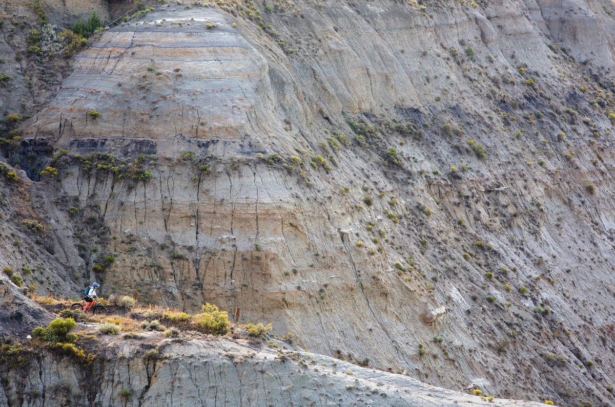 This North Dakota Bike Trail Is Stunning. Just Hope You Survive It. ow.ly/51mi308YpYC <a href="/nytimes/">The New York Times</a> <a href="/MedoraND/">Medora, ND</a>