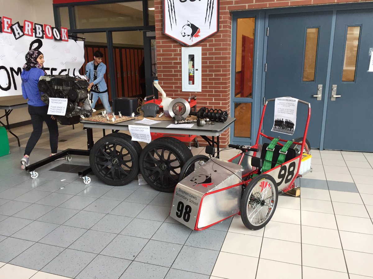 slssEmachine's tweet photo. SLSS Electric Car Racing Team is tuning another contending car to take on the field at U Waterloo in 2017! Stay tuned... https://t.co/lLn3ggtxz3