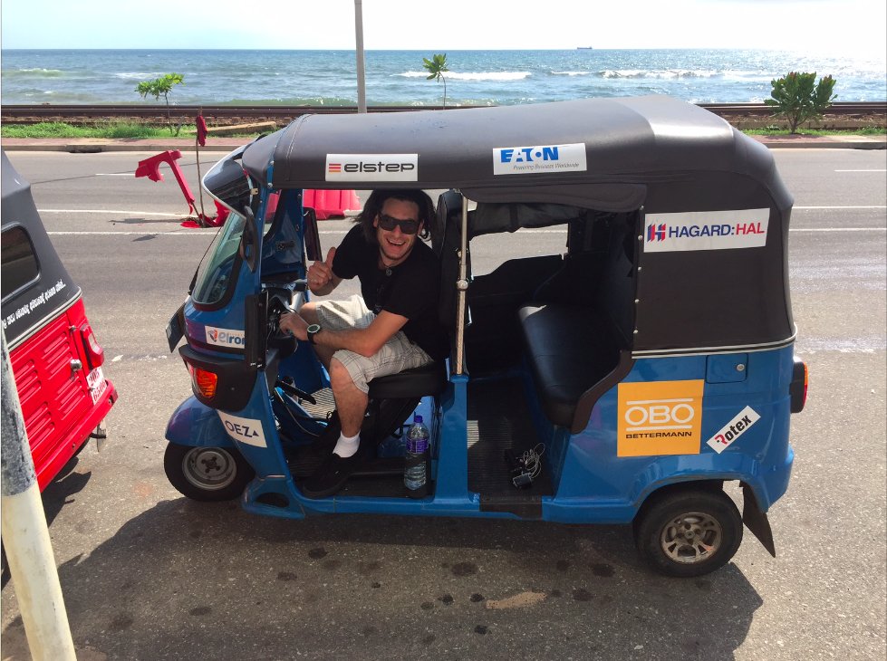 ChookTuk's tweet photo. Last photo before embarking on 3000km around #srilanka #tuktuk Watch the journey at https://t.co/xR3eoJqtsz #crazyaussie #chooktuksrilanka https://t.co/CdKOuFEv9m