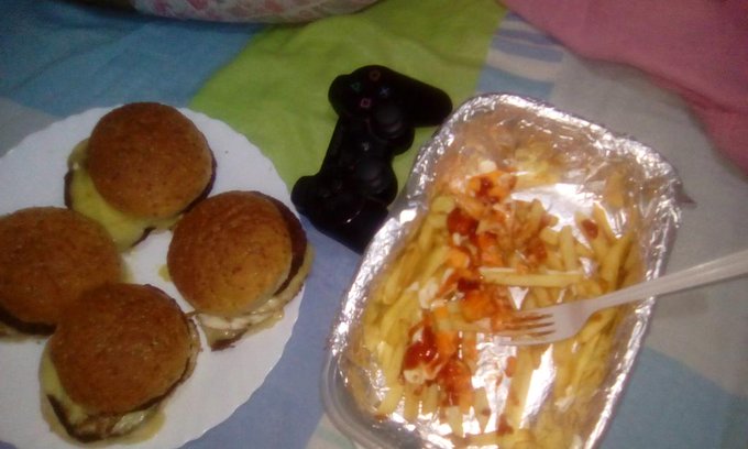 Porra, mais suave que isso hj s&oacute; se eu estivesse transando tamb&eacute;m https://t.co/i9HQJCdeA0