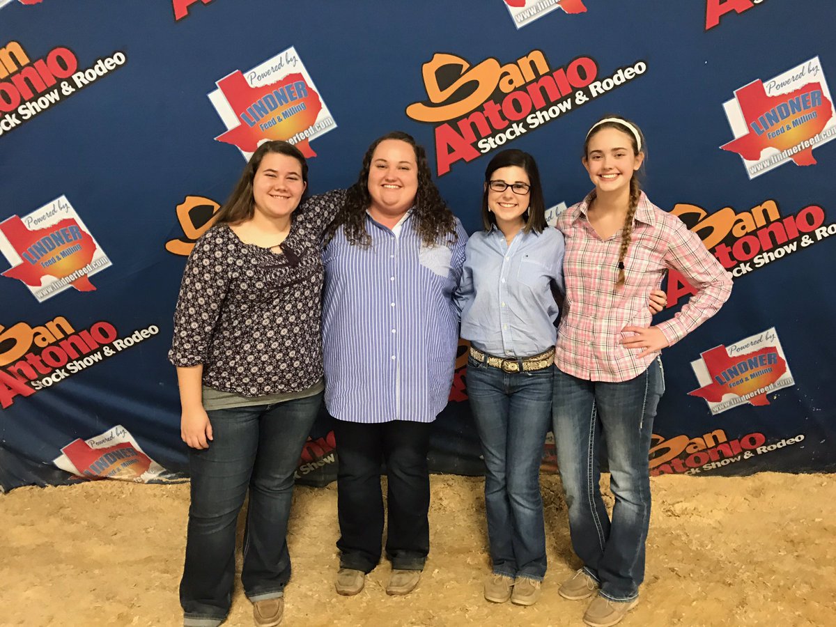 BryanTx_FFA's tweet photo. #BryanFFA did a great job at the SA & East Central #poultryjudging this weekend. They continue to grow, learn, and compete as a team. https://t.co/nebESamEvu