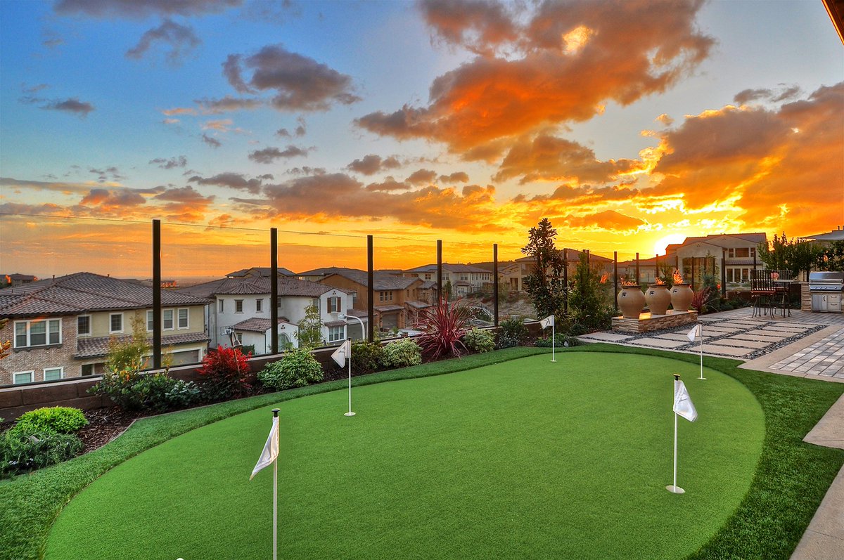 FirstTeamRE's tweet photo. California room dreaming on such a SoCal winter's day at today's #talkofthetown https://t.co/wkH3C0jlN9 #BreaRealEstate https://t.co/0um3X0Pid8