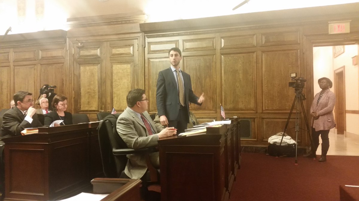 AlbanyNYLeg's tweet photo. .@samfein2 speaks in support of 'ban the box' law. Vote to come. https://t.co/v7s8D3SO4t