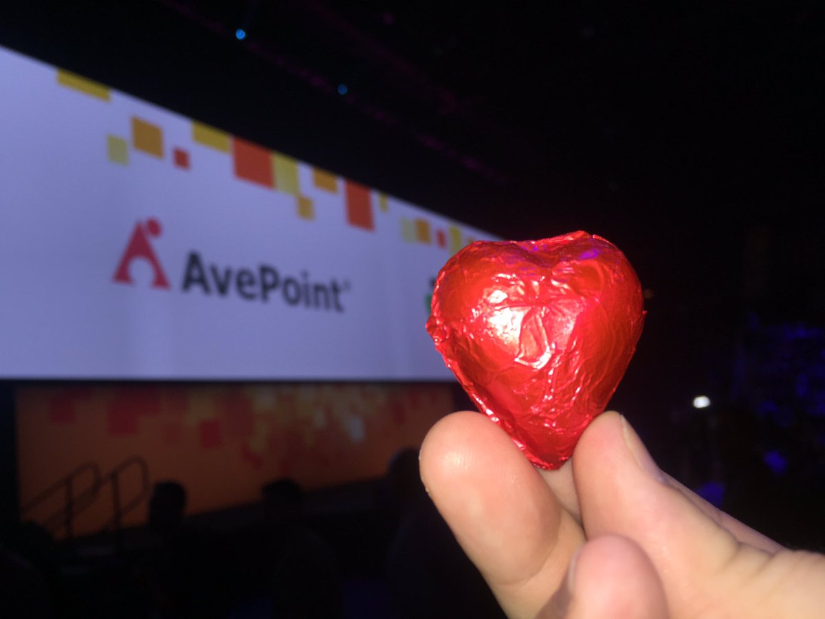 shareguroux's tweet photo. Love @AvePoint_Inc #MSAUIgnite https://t.co/IjzxqOhVQ9