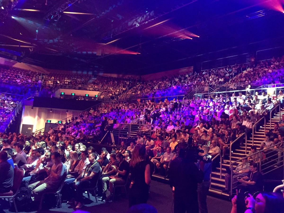 shareguroux's tweet photo. Packed out Keynote @scottgu pulling in the crowds! #excited #msauignite https://t.co/pmDZVJr4x2