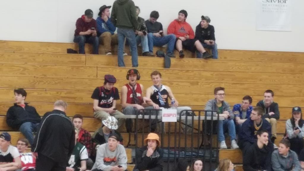 SDavis_PDR's tweet photo. The @portagewarrior featuring it's own broadcast team for tonight's rivalry game #FutureofESPN https://t.co/wxN4jRmRJa