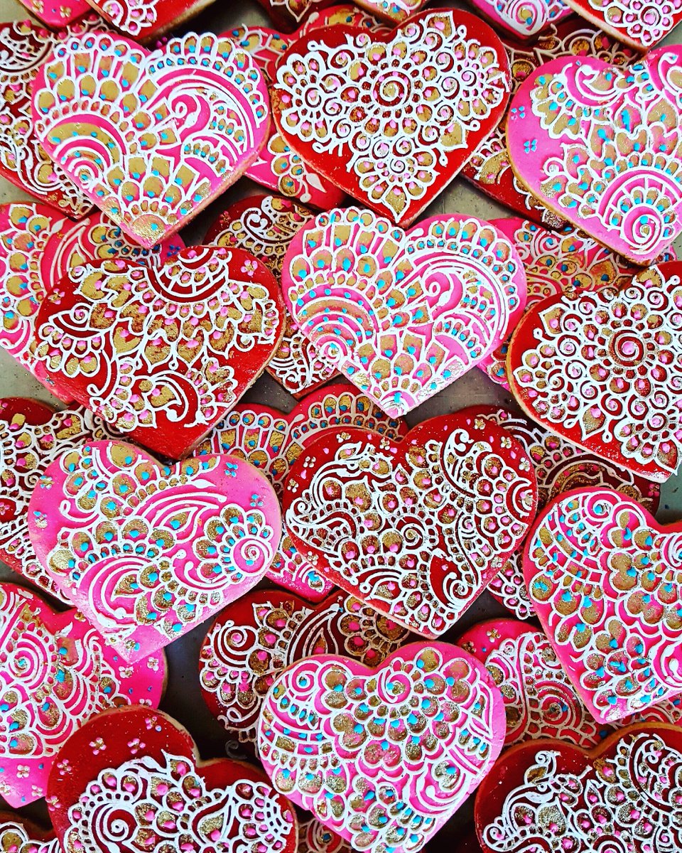 Valentines procrastinators can make these beautifully handdecorated cookies their surprise last minute gift. Available in NYC <a href="/DeanAndDeLuca/">DEAN & DELUCA</a>