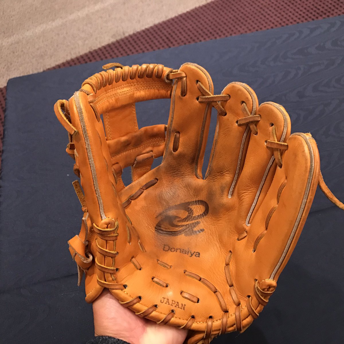 ロクハチ野球工房 山田哲人使用グラブ メーカー ドナイヤ 型番 Djim 手口レース 順巻き 土手紐 抜かず 型付け ガッツリ握り ロクハチ野球工房 Donaiya ドナイヤ グラブ 埼玉 戸田市 関東 ロクハチ野球工房 山田哲人使用グラブ メーカー ドナイヤ 型番 Djim 手口レース 順巻き 土手紐 抜かず 型付け ガッツリ握り ロクハチ野球工房 Donaiya ドナイヤ グラブ 埼玉 戸田市 関東