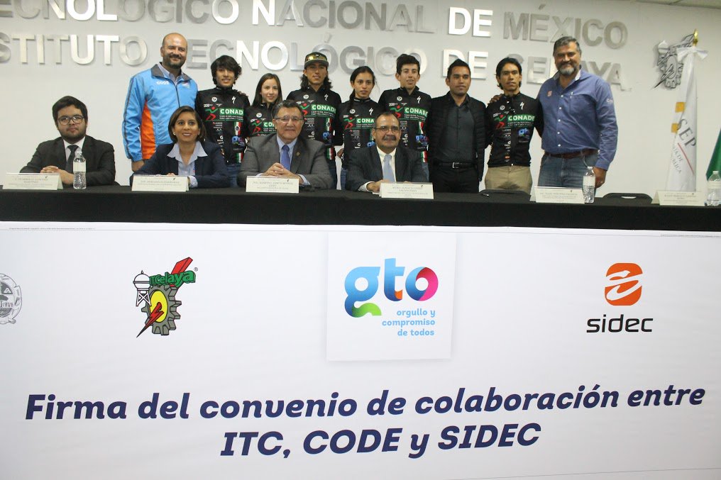 esportesMX's tweet photo. #Estatal📝Se comprometen a seguir impulsando el deporte en Celaya✍️ https://t.co/G6rogaL705 https://t.co/lXbpPZ2gcV