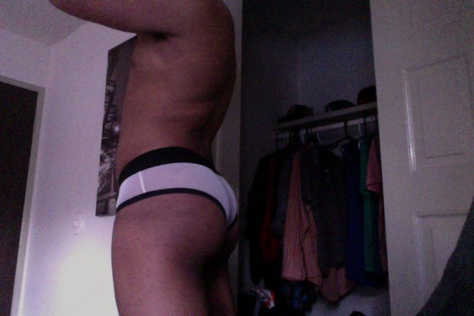 hope you like my phat ass! Happy monday! https://t.co/b0eyNKizrw<a href="/tag/goatblackfriday"class="tags"><span>#goatblackfriday</span></a>