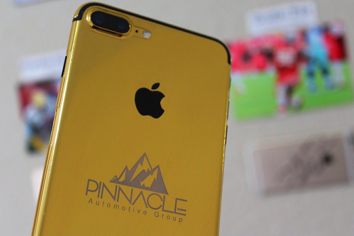Want your business to stand out? Hit us up for a show-stopper custom with your personal logo engraved! cedric penn showin’ out with this one
