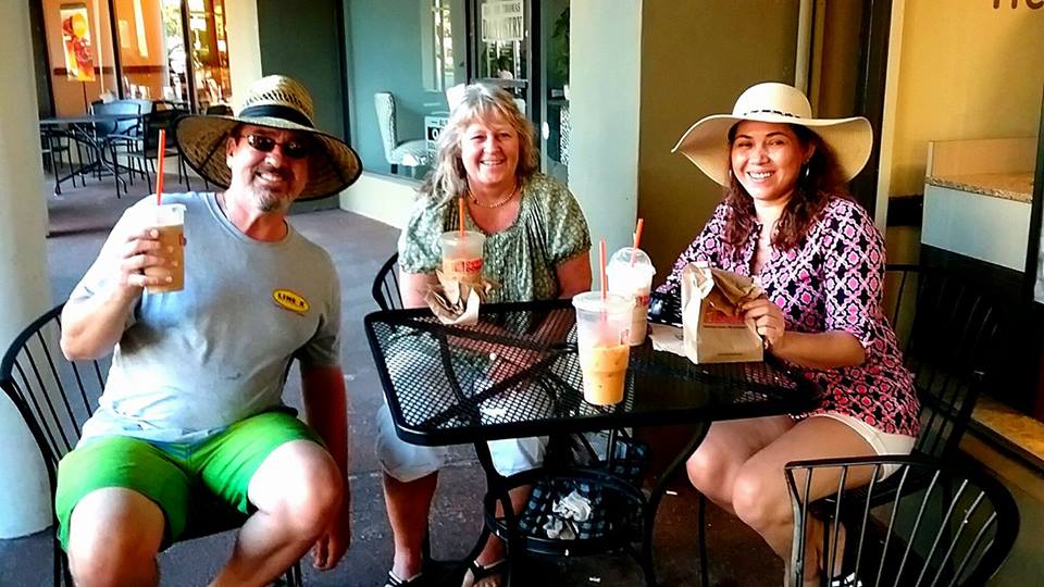 edingolo1's tweet image. Ice Coffee break with family