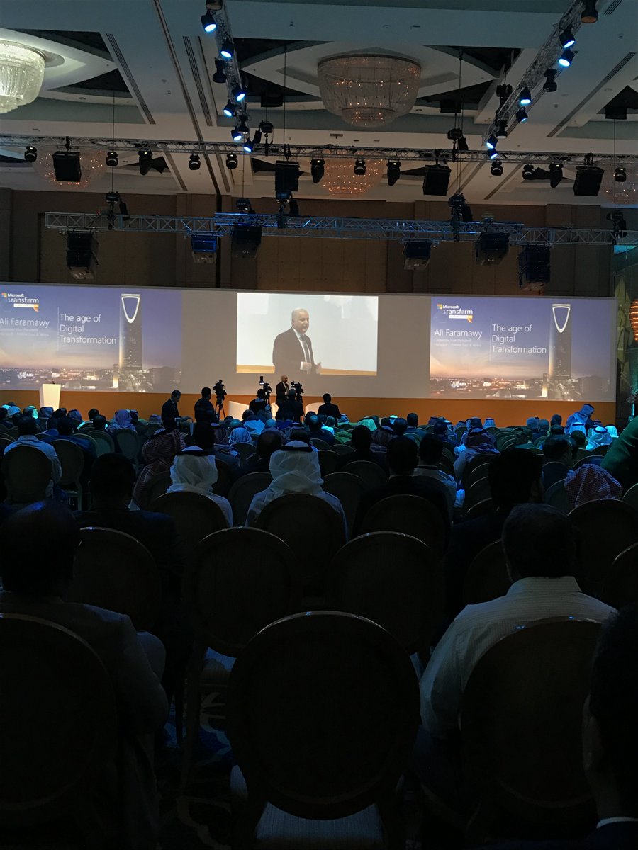 A_Gafes's tweet image. متواجد الآن في مؤتمر #مايكروسوفت_ترانسفورم في الرياض 
#Microsoft_Transform