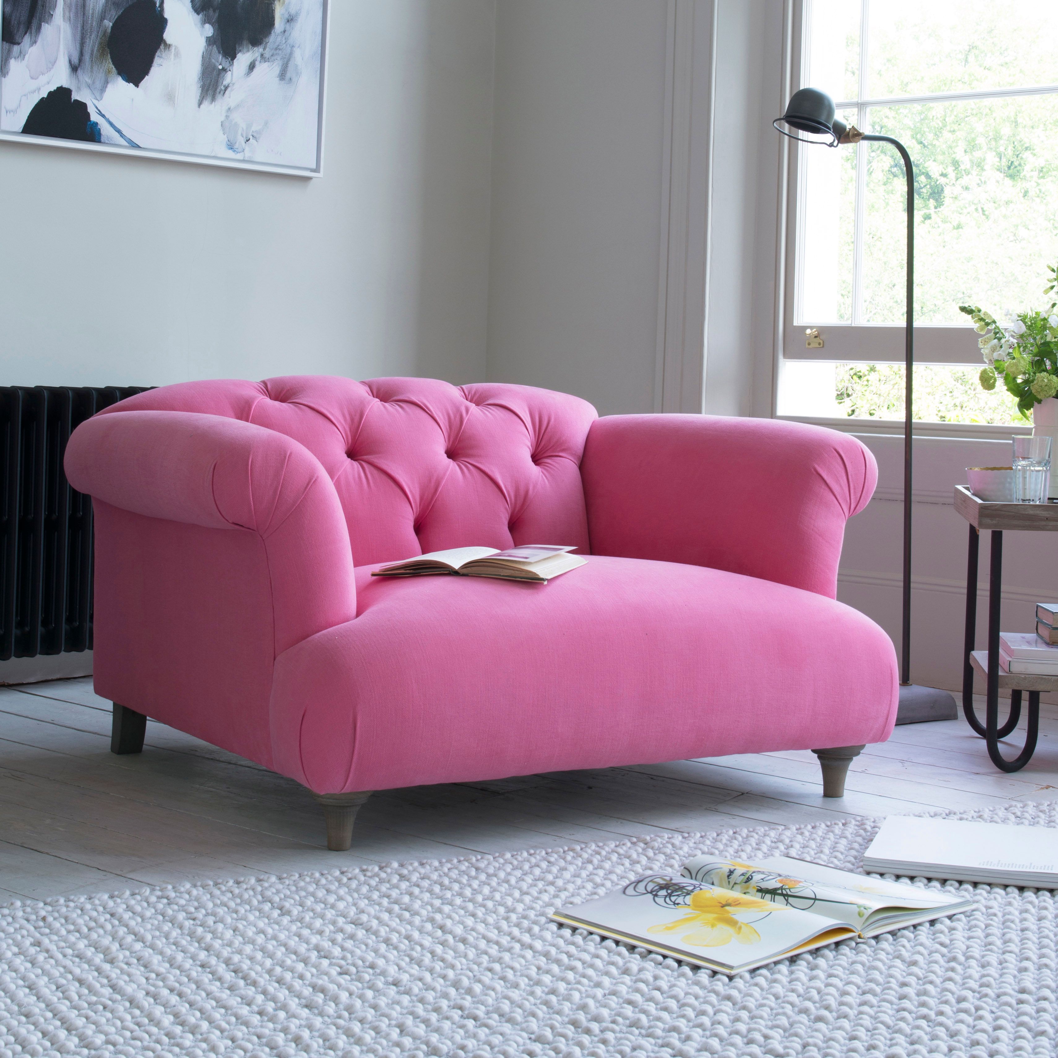 Loaf love online chair