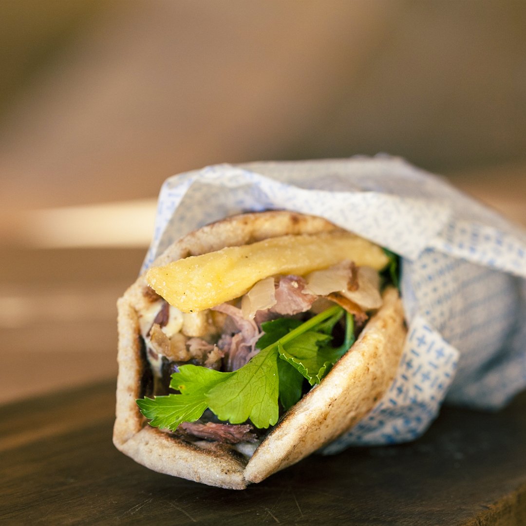 The best bouquet you could receive today. #valentinesday #valentines #valentines2017 #greekfood #greekcuisine #souvatime