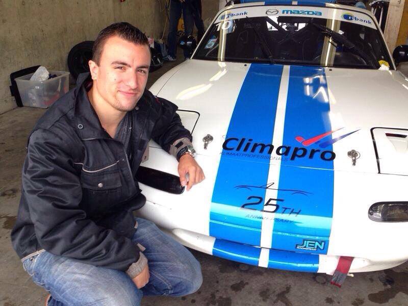 ClimaPro's tweet image. De heer Joshua van Woudenberg bij JEN racingteam. Niet alleen een vakman maar ook race fannaat.