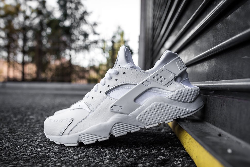 inbamart's tweet photo. #AirHuaracheShoes 
#AirHuarache #SportSneakers 
#Womens/Mens #BasketballShoes
See more https://t.co/GwdaZG80l9 https://t.co/MvaxqGhUY5
